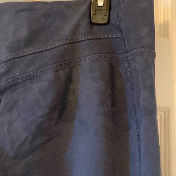 Nike dri fit cropped leggings size large. W104. - Picture 4 of 7